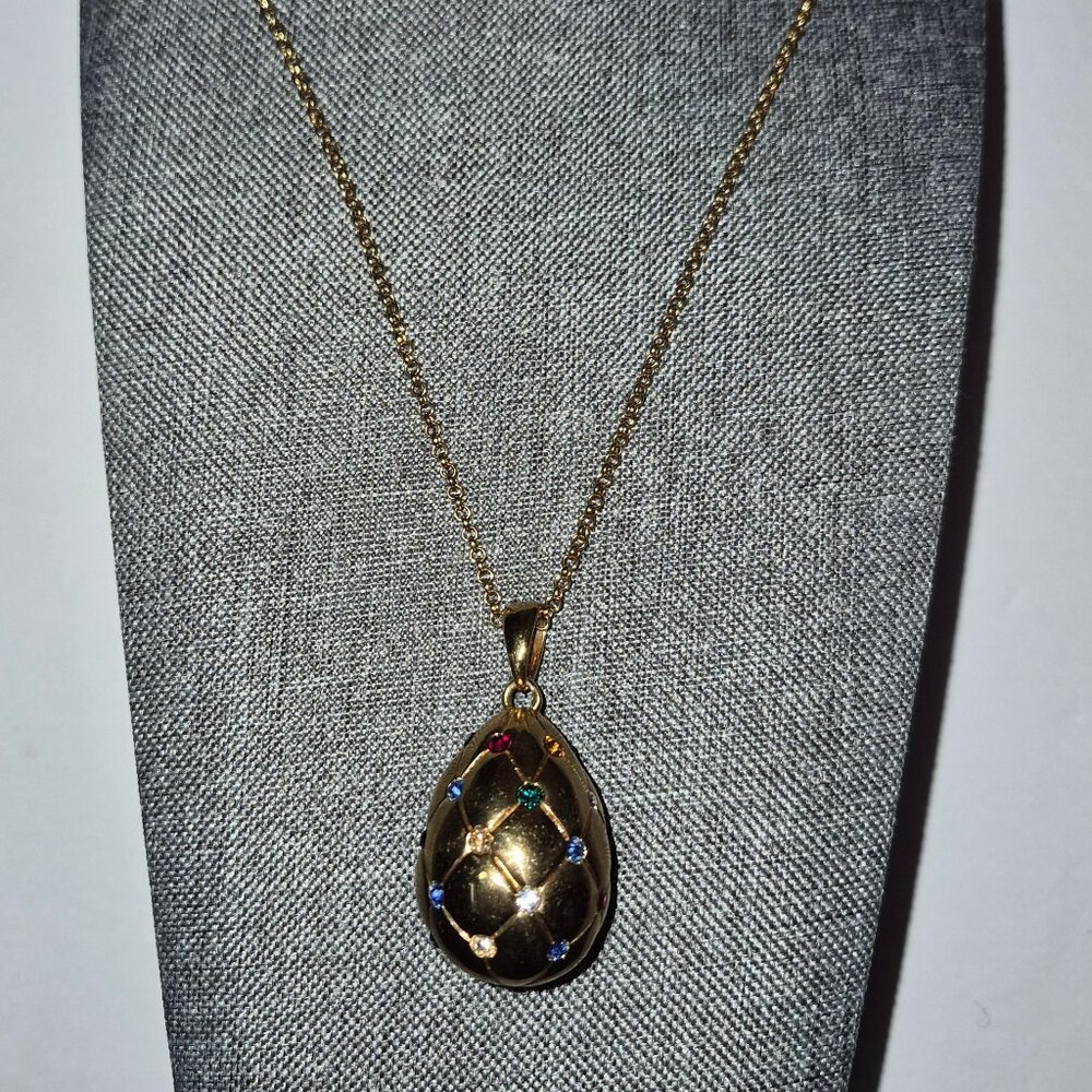 Vintage Joan Rivers Faberge Egg Gold Tone Pendant Necklace